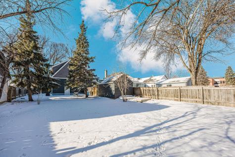 912 11th Street S Moorhead MN 56560