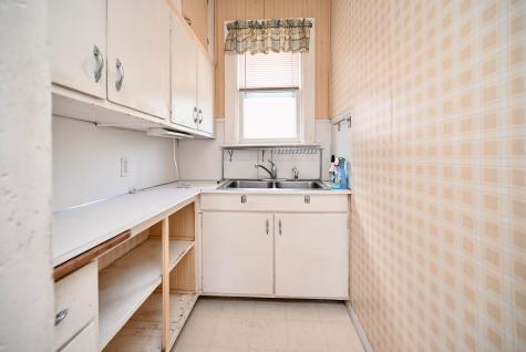 653 Johnson Street Winona MN 55987