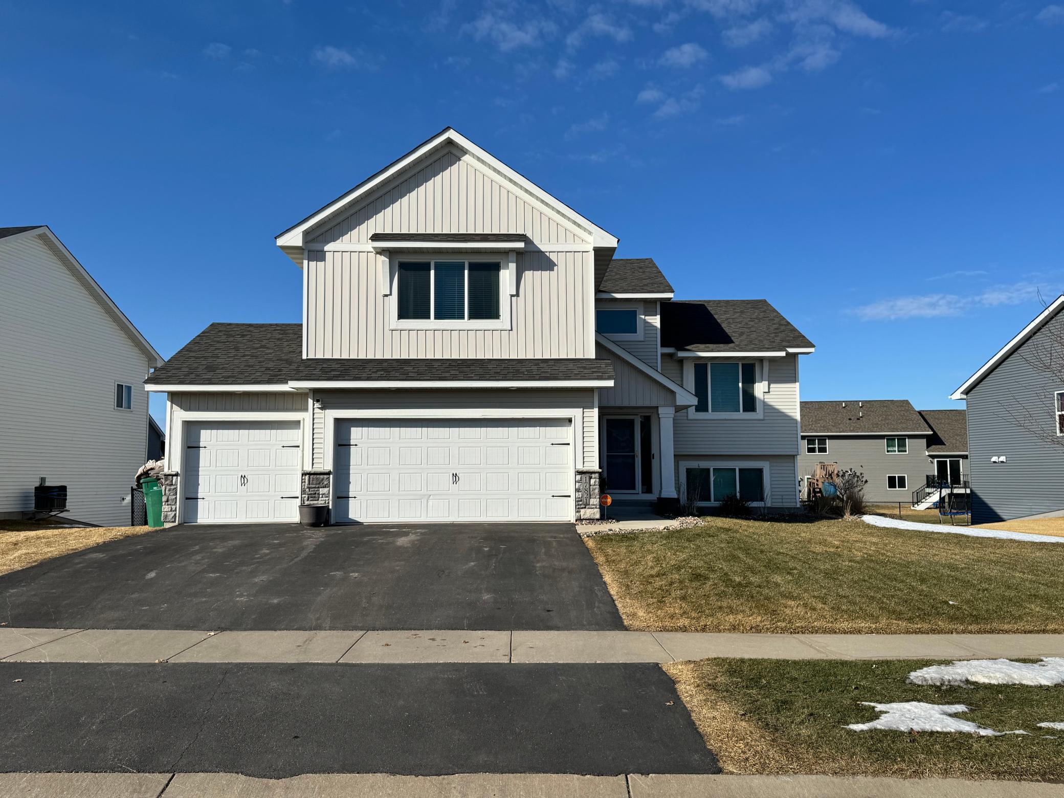 17821 Essex Lane Farmington MN 55044
