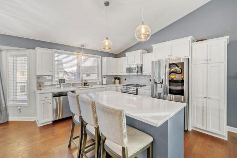 17821 Essex Lane Farmington MN 55044