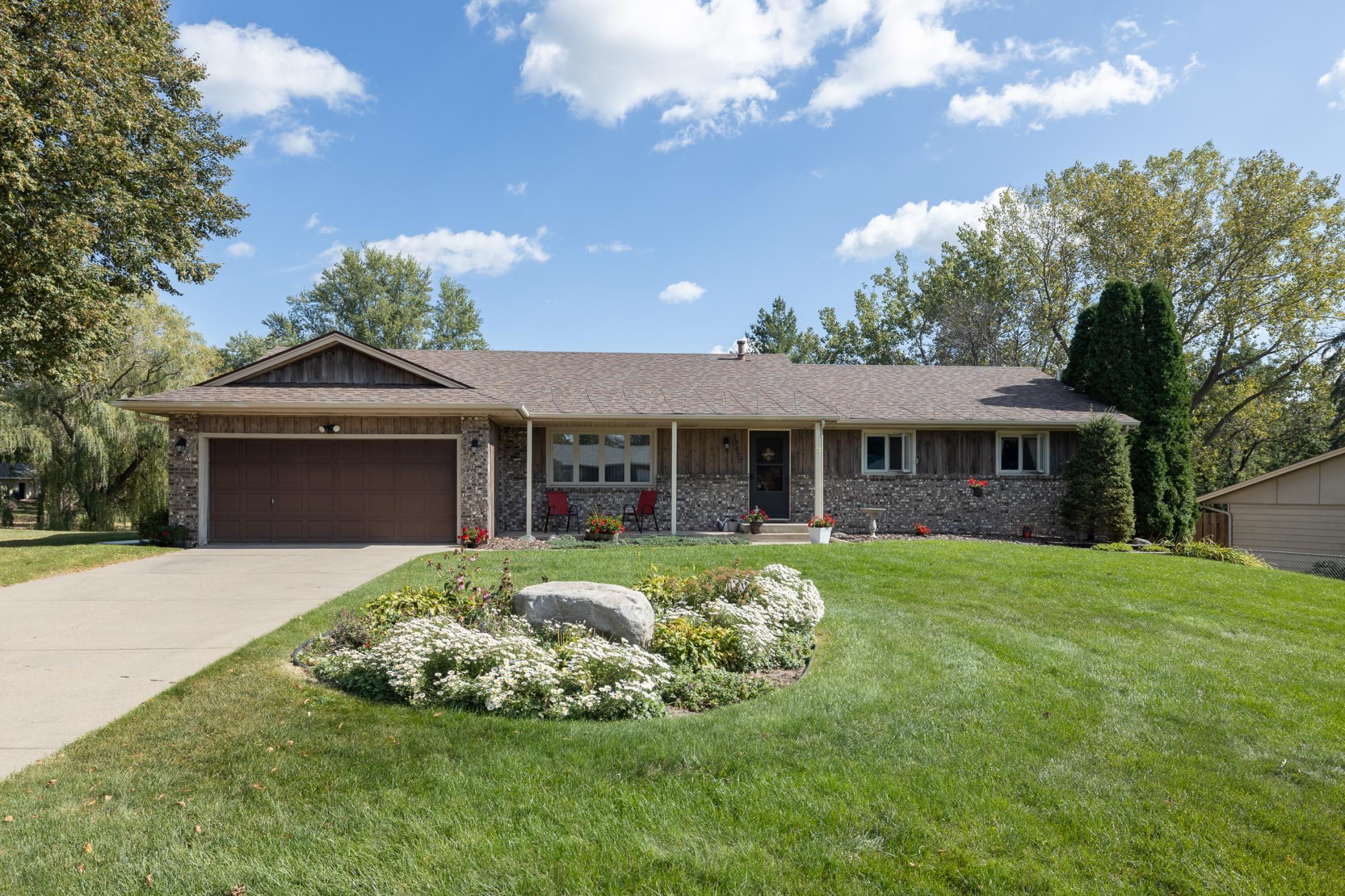 13420 Fairlawn Court Apple Valley MN 55124