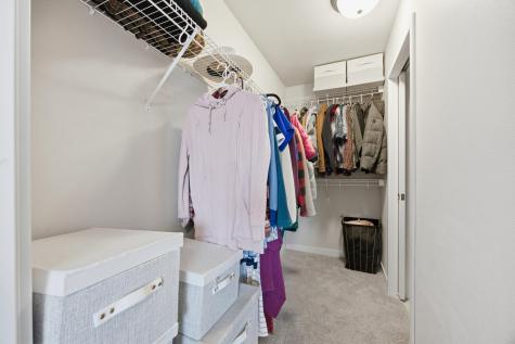 6050 Martin Lane W West Fargo ND 58078