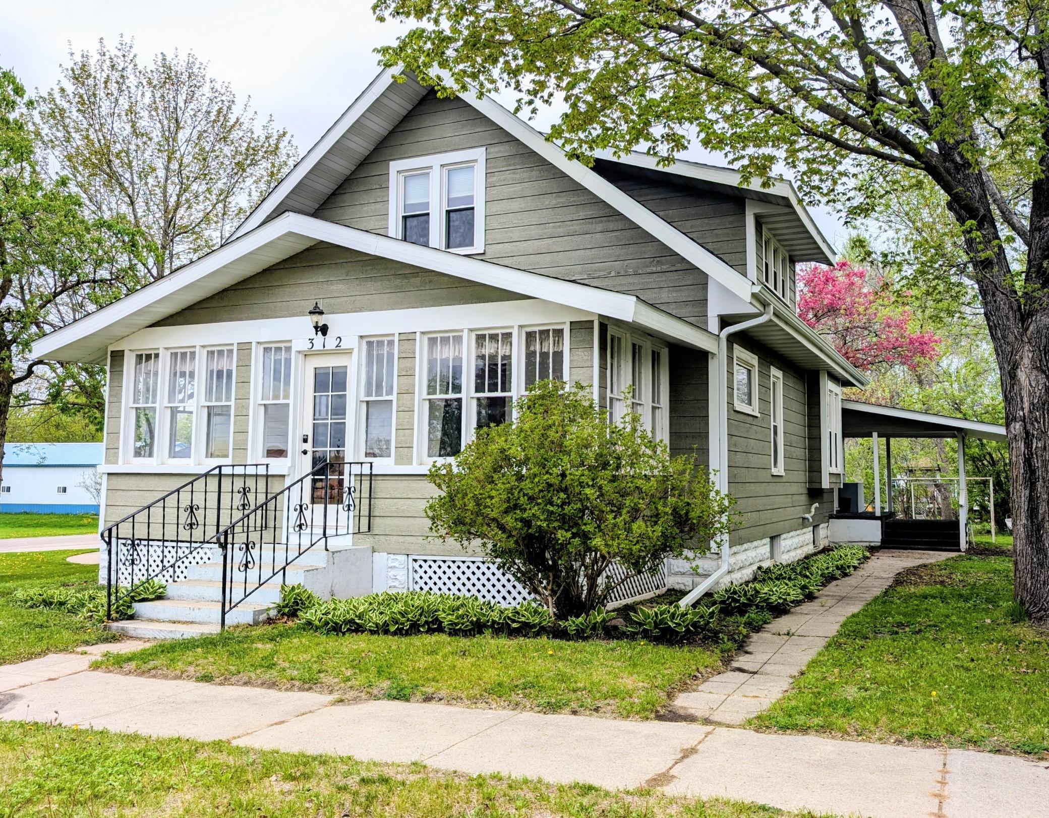 312 Kilburn Street NW Bertha MN 56437