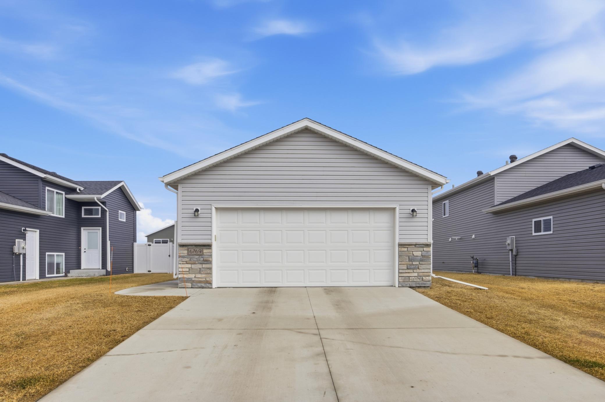 6769 70th Avenue S Horace ND 58047