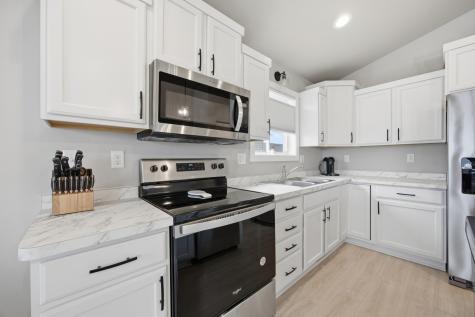 6769 70th Avenue S Horace ND 58047