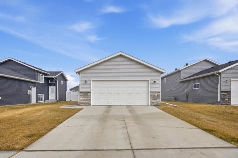 6769 70th Avenue S Horace ND 58047