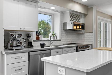 508 Severn Way Eagan MN 55123