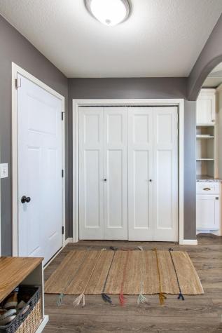 713 48th Avenue W West Fargo ND 58078