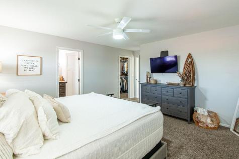 713 48th Avenue W West Fargo ND 58078