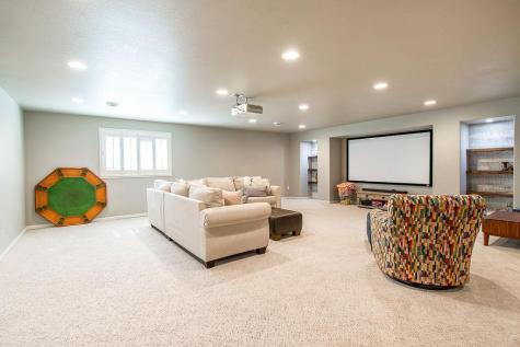 713 48th Avenue W West Fargo ND 58078
