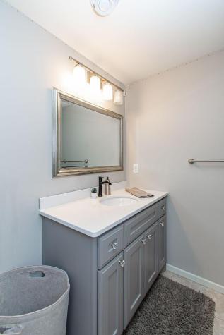 713 48th Avenue W West Fargo ND 58078