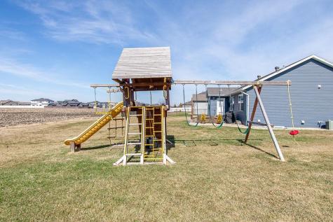 713 48th Avenue W West Fargo ND 58078