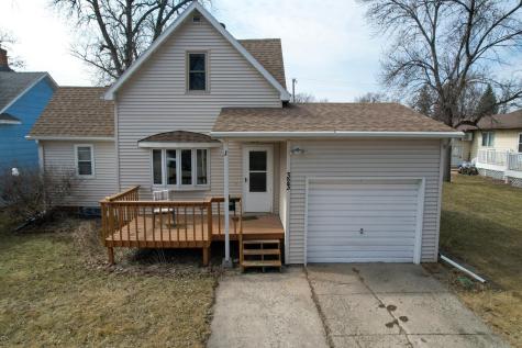 323 10th Street N Breckenridge MN 56520