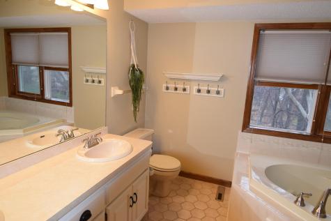 5410 S Park Drive Savage MN 55378