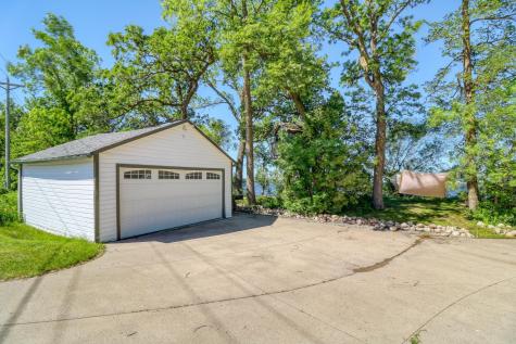 1812 E Shore Drive Detroit Lakes MN 56501