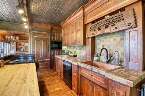1812 E Shore Drive Detroit Lakes MN 56501