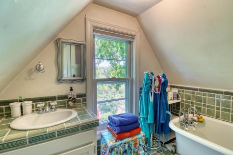 1812 E Shore Drive Detroit Lakes MN 56501