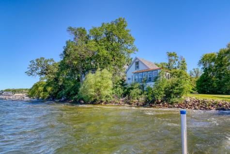 1812 E Shore Drive Detroit Lakes MN 56501