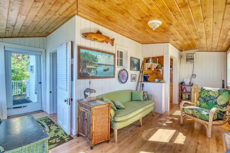 1812 E Shore Drive Detroit Lakes MN 56501
