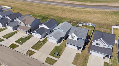1150 Highland Lane W West Fargo ND 58078