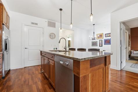 1060 Grand Avenue Saint Paul MN 55105