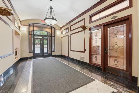 1060 Grand Avenue Saint Paul MN 55105