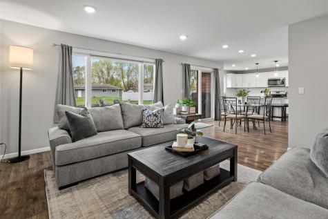 1437 E Gateway Circle S Fargo ND 58103