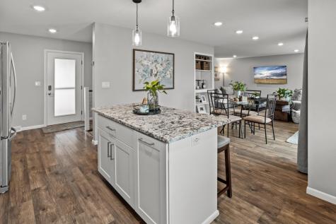 1437 E Gateway Circle S Fargo ND 58103