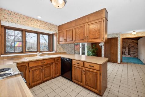 3525 Longfellow Road N Fargo ND 58102