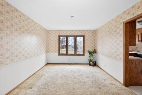 3525 Longfellow Road N Fargo ND 58102