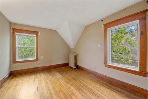 985 5th Street E Saint Paul MN 55106