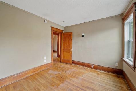 985 5th Street E Saint Paul MN 55106