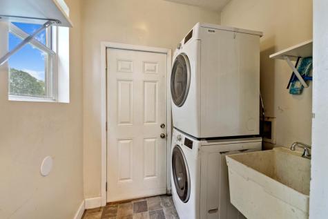 985 5th Street E Saint Paul MN 55106