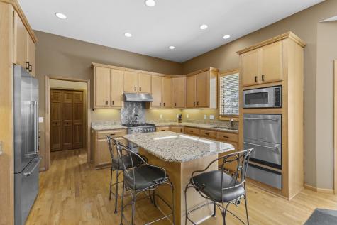 8175 Pristine Pine Trail Eden Prairie MN 55347