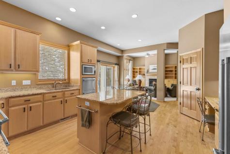 8175 Pristine Pine Trail Eden Prairie MN 55347