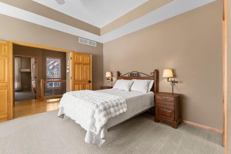 8175 Pristine Pine Trail Eden Prairie MN 55347