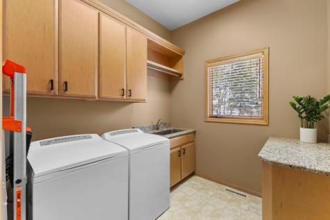 8175 Pristine Pine Trail Eden Prairie MN 55347