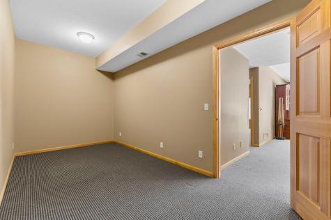 8175 Pristine Pine Trail Eden Prairie MN 55347