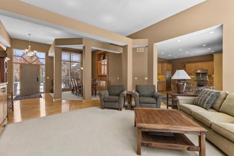 8175 Pristine Pine Trail Eden Prairie MN 55347