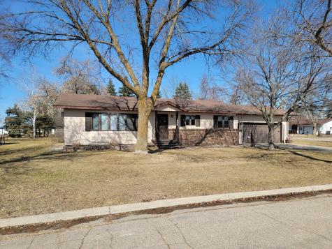 612 5th Avenue SW Perham MN 56573