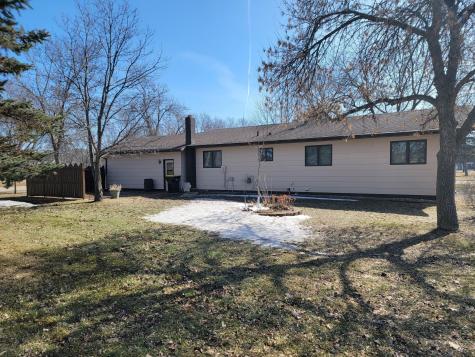 612 5th Avenue SW Perham MN 56573