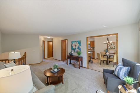 10365 Buckingham Drive Eden Prairie MN 55347