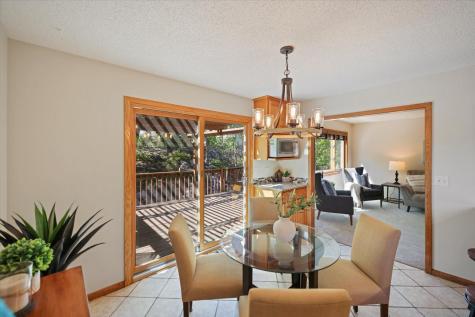 10365 Buckingham Drive Eden Prairie MN 55347