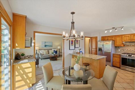 10365 Buckingham Drive Eden Prairie MN 55347