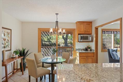 10365 Buckingham Drive Eden Prairie MN 55347