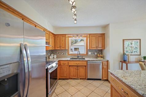 10365 Buckingham Drive Eden Prairie MN 55347