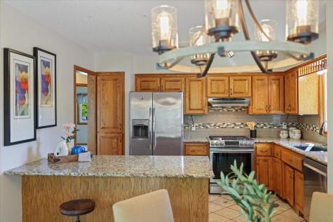 10365 Buckingham Drive Eden Prairie MN 55347