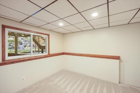 10365 Buckingham Drive Eden Prairie MN 55347