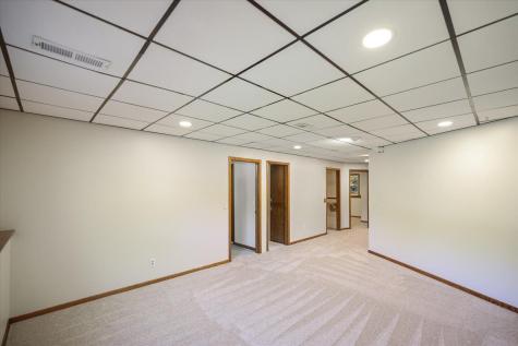 10365 Buckingham Drive Eden Prairie MN 55347