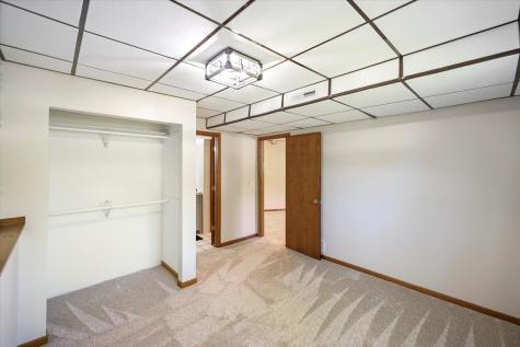 10365 Buckingham Drive Eden Prairie MN 55347